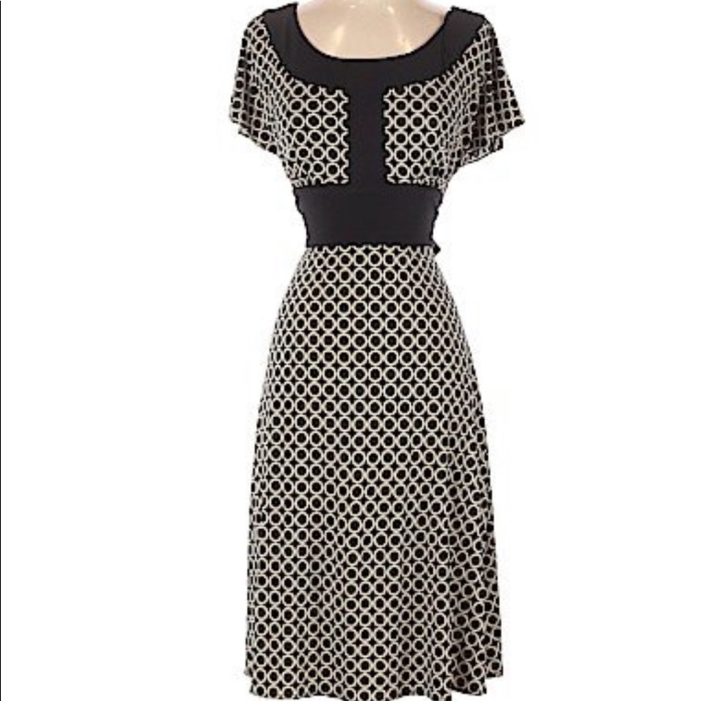 Elegant Black and Cream Patterned Dress
